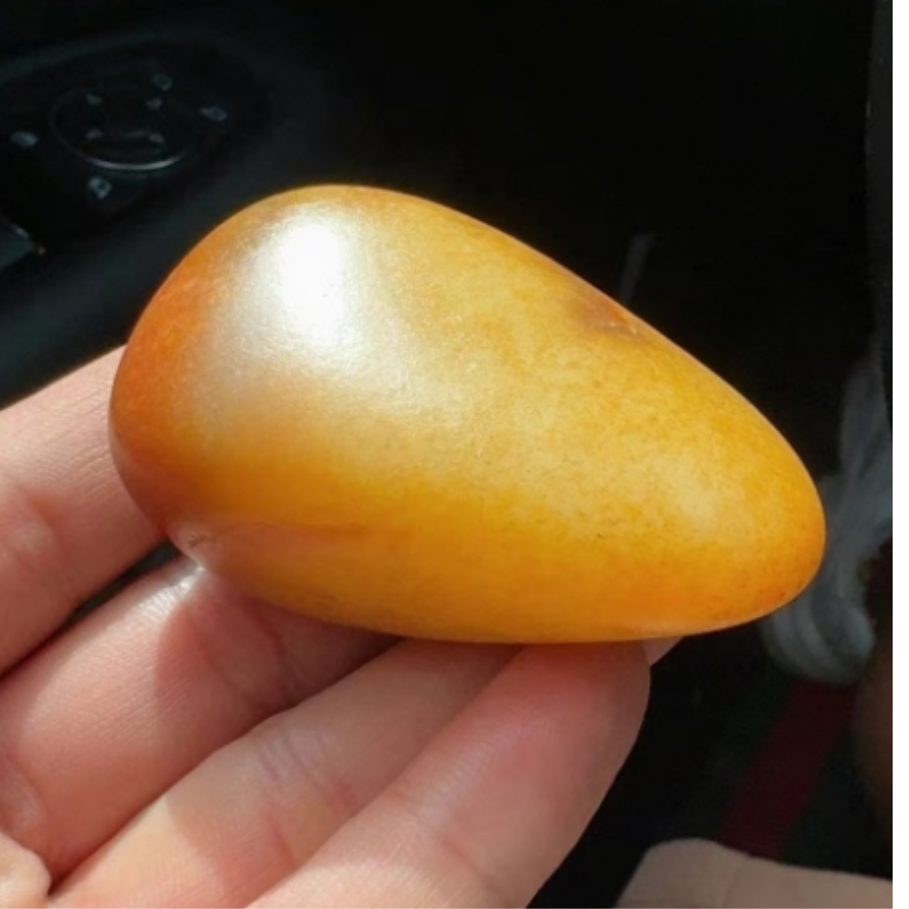 Imperial Golden Egg Exquisite Lonely Stone – 120g for Handheld - Image 5