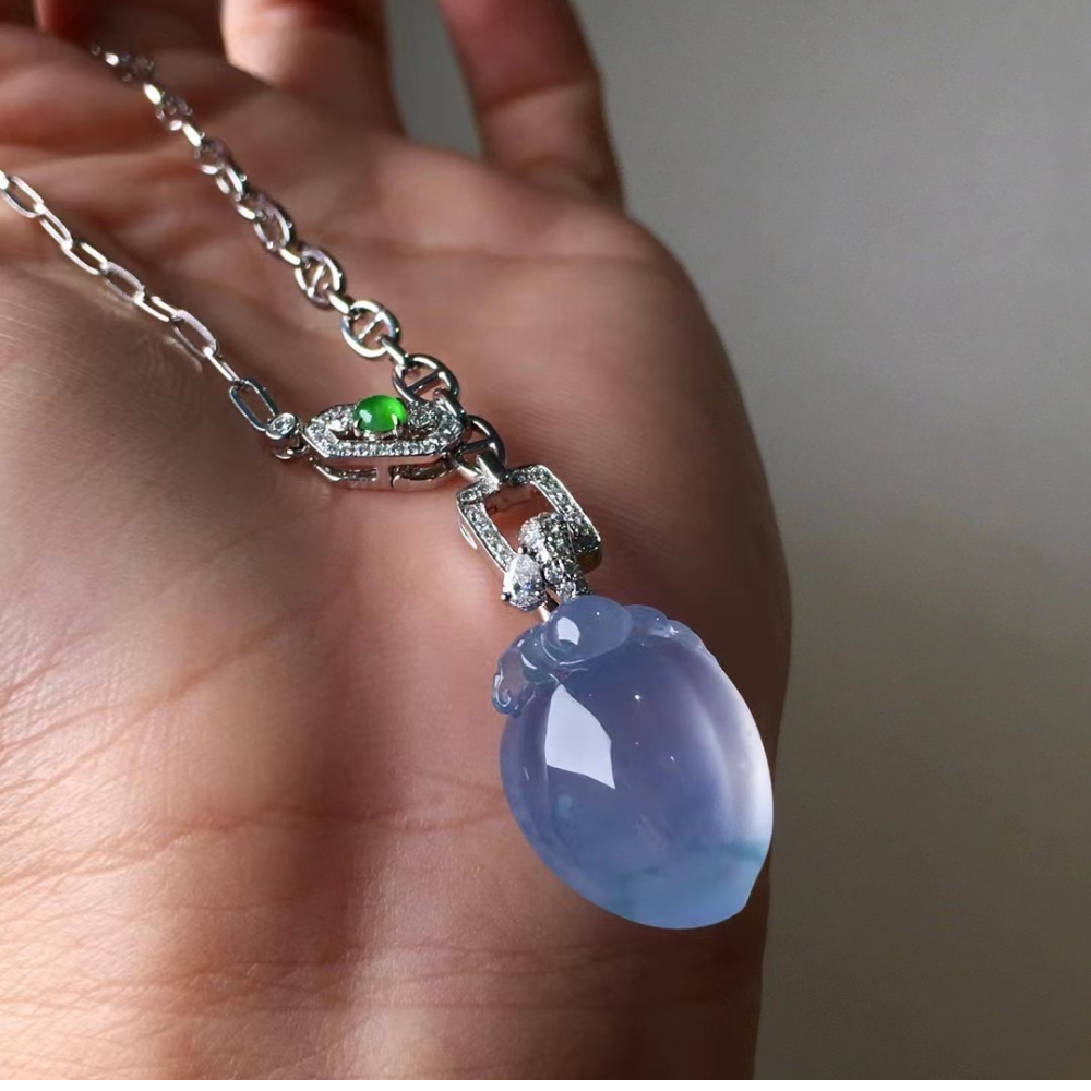 Purple Glassy Jadeite Choker Necklace - Image 3