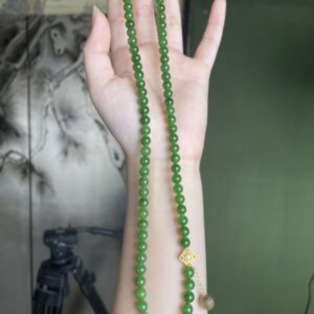 Vintage Green Nephrite Jade Collarbone Chain - Image 3